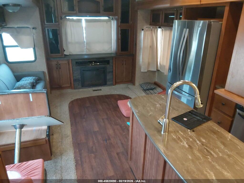 4X4FSEN2XGJ041729 2016 FOREST RIVER SIERRA 371 REBH photo no. 8