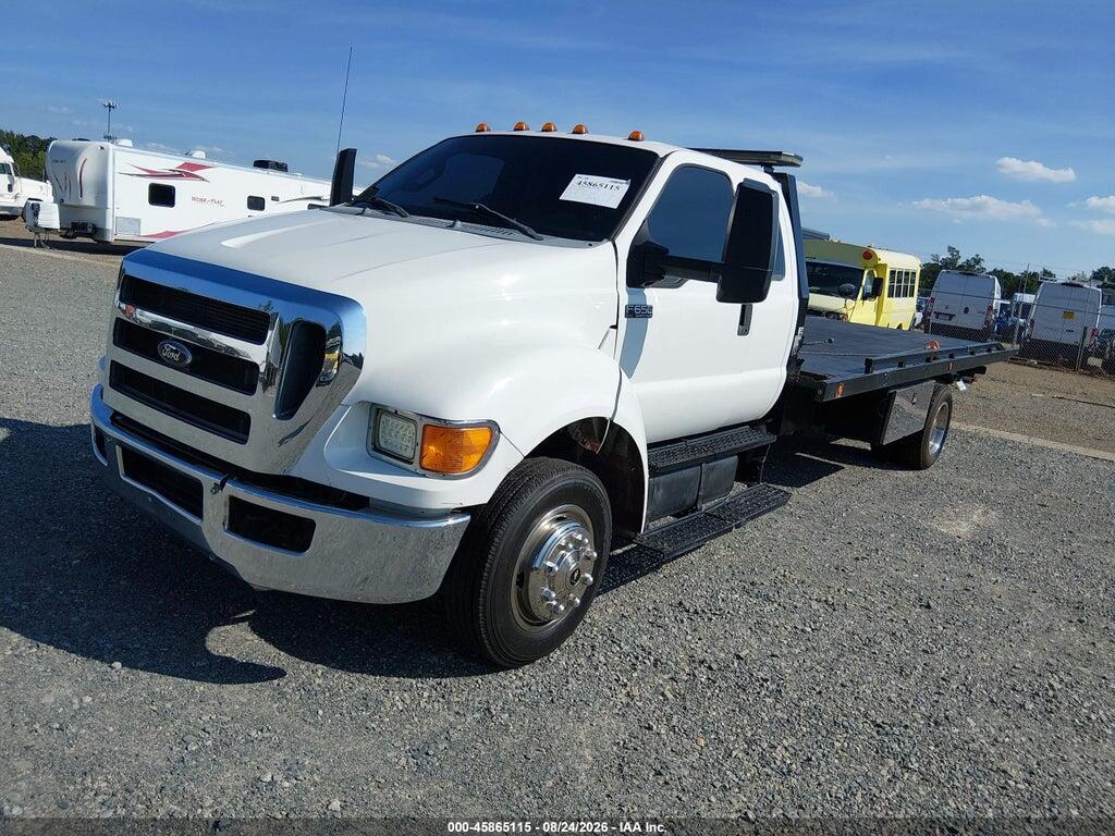 3FRNX6FC7FV723479 2015 FORD F-650 photo no. 2