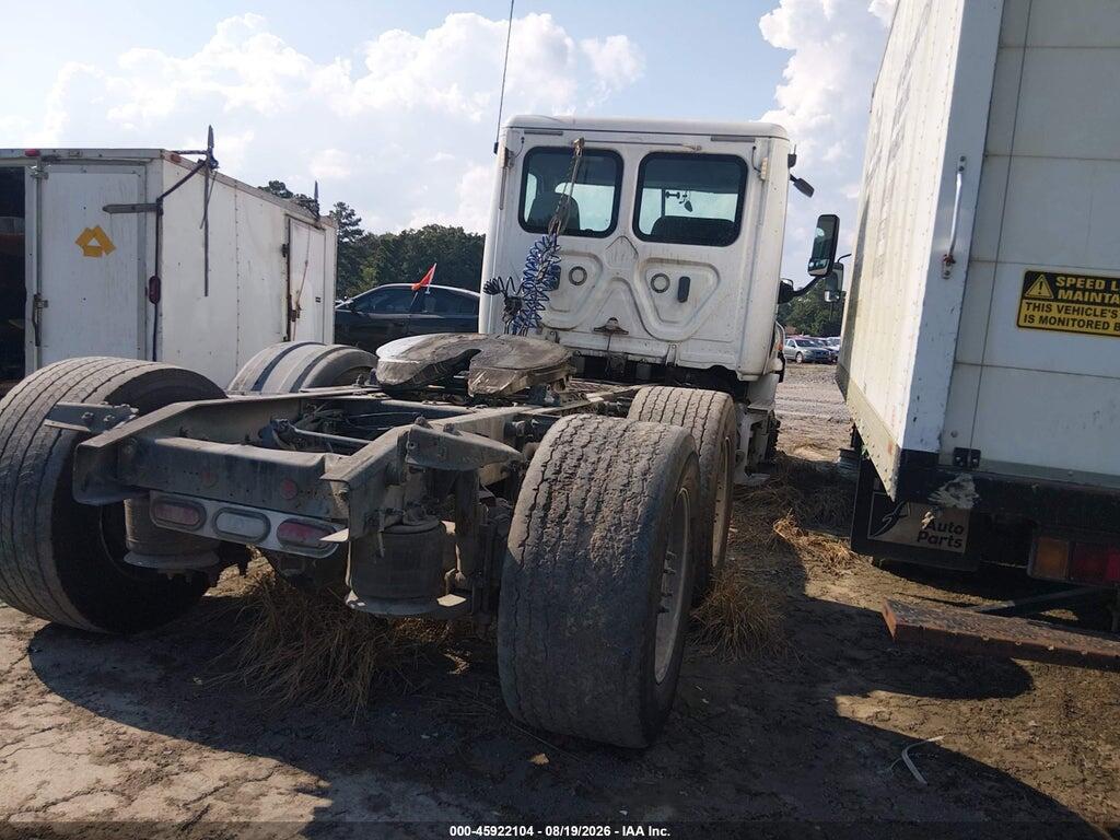 1FUJGBDV4LLLT8546 2020 FREIGHTLINER CASCADIA 113 photo no. 4