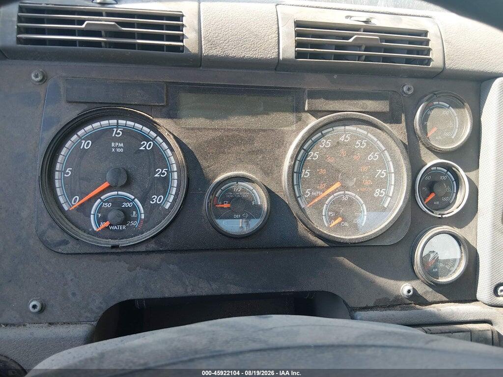 1FUJGBDV4LLLT8546 2020 FREIGHTLINER CASCADIA 113 photo no. 5