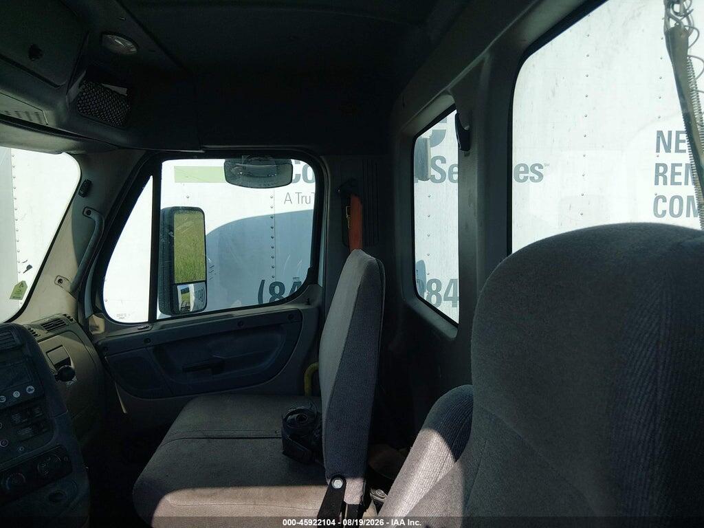 1FUJGBDV4LLLT8546 2020 FREIGHTLINER CASCADIA 113 photo no. 7