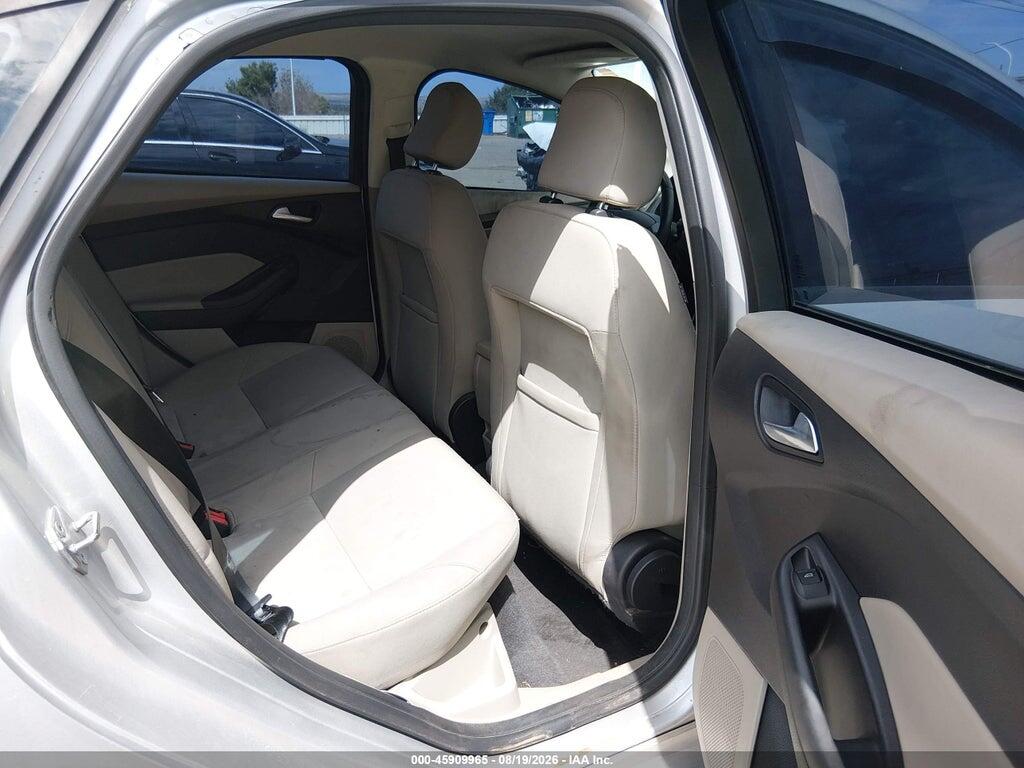 1FADP3F22FL221586 2015 FORD FOCUS photo no. 8