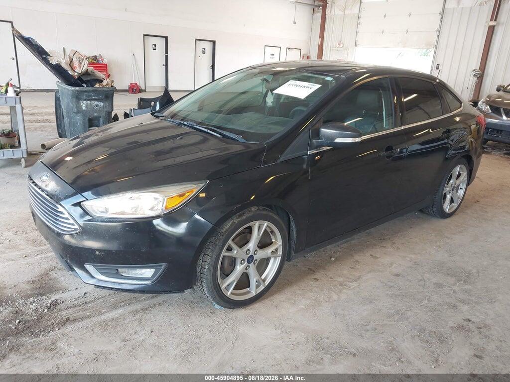 1FADP3J22FL327561 2015 FORD FOCUS photo no. 2