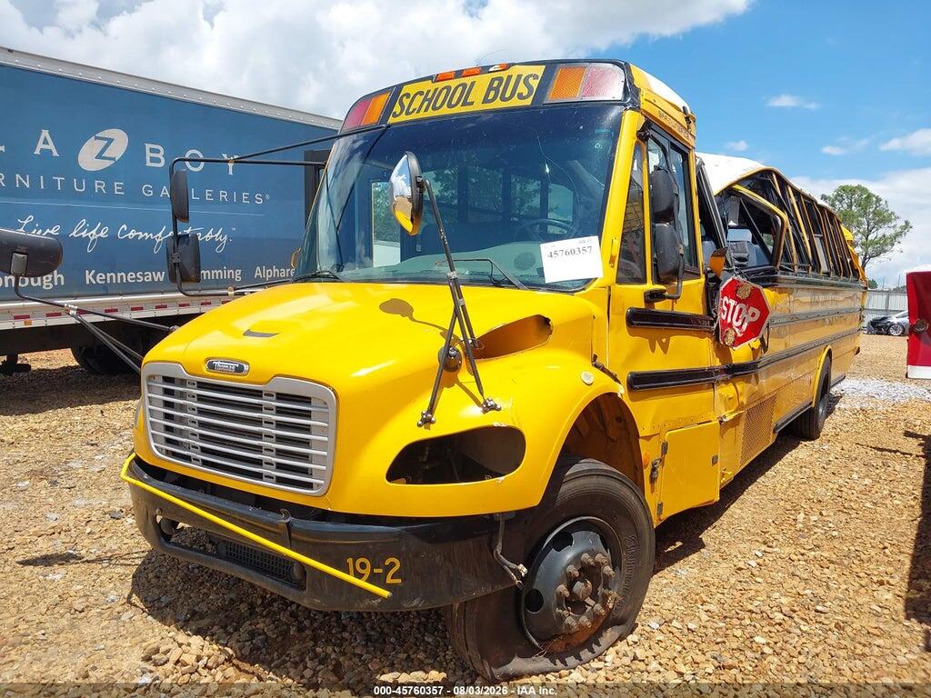 4UZABRFC8KCJZ4441 2019 FREIGHTLINER CHASSIS photo no. 2