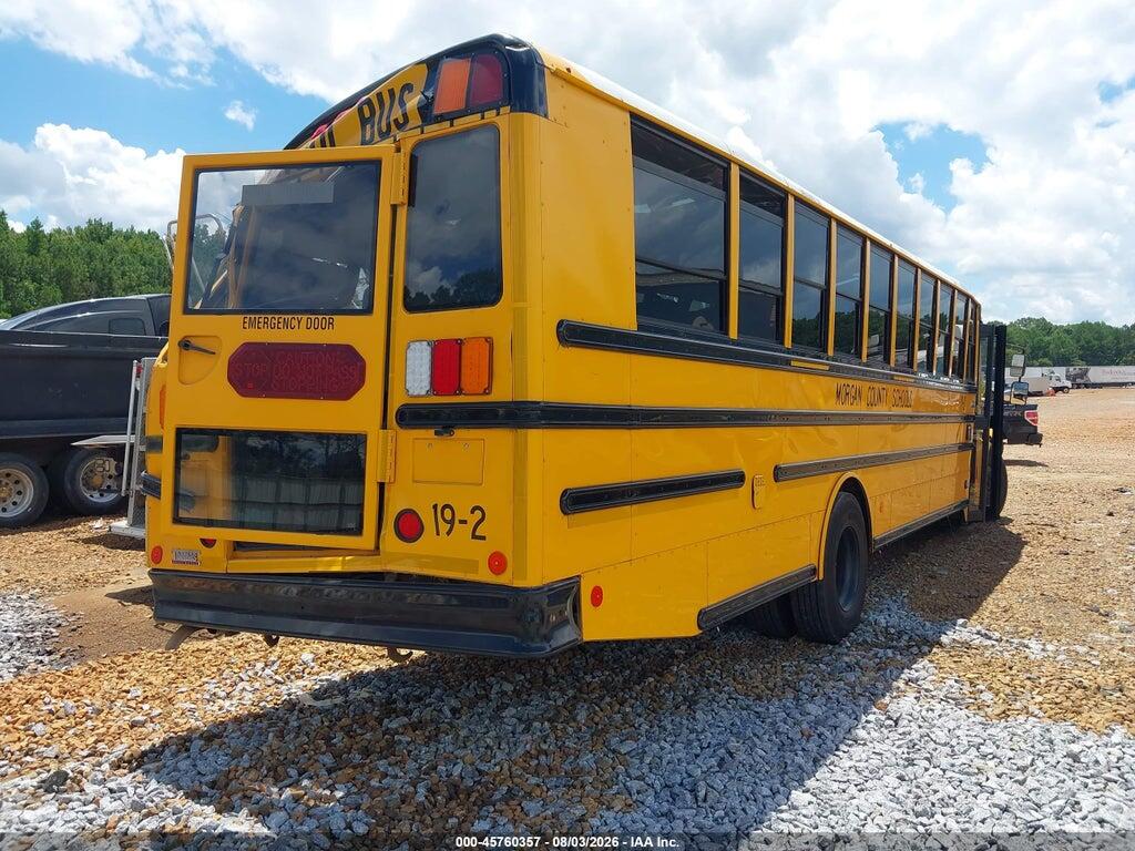 4UZABRFC8KCJZ4441 2019 FREIGHTLINER CHASSIS photo no. 4