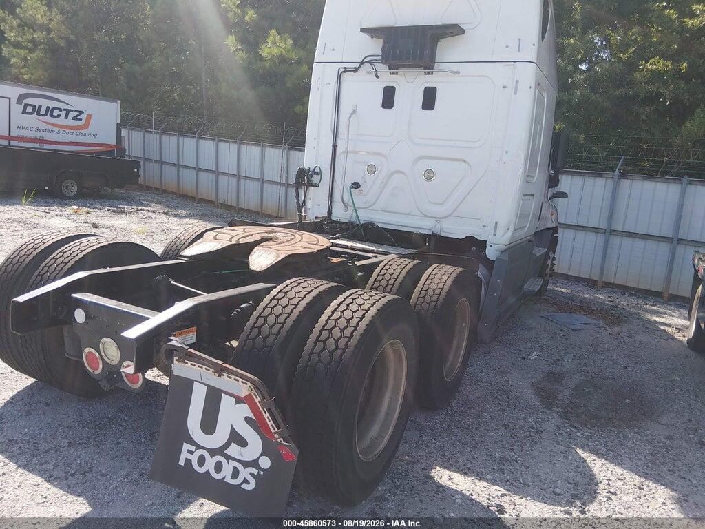 3AKJGLD53FSGP3654 2015 FREIGHTLINER CASCADIA 125 photo no. 4