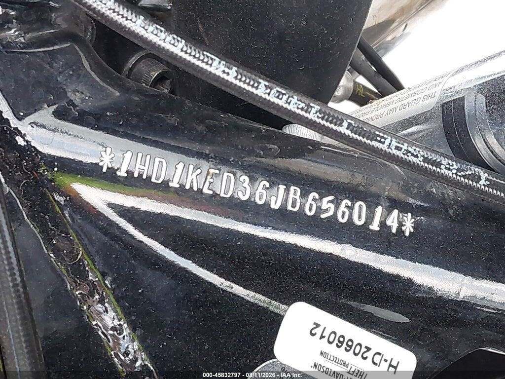 1HD1KED36JB656014 2018 HARLEY-DAVIDSON FLHTK photo no. 10