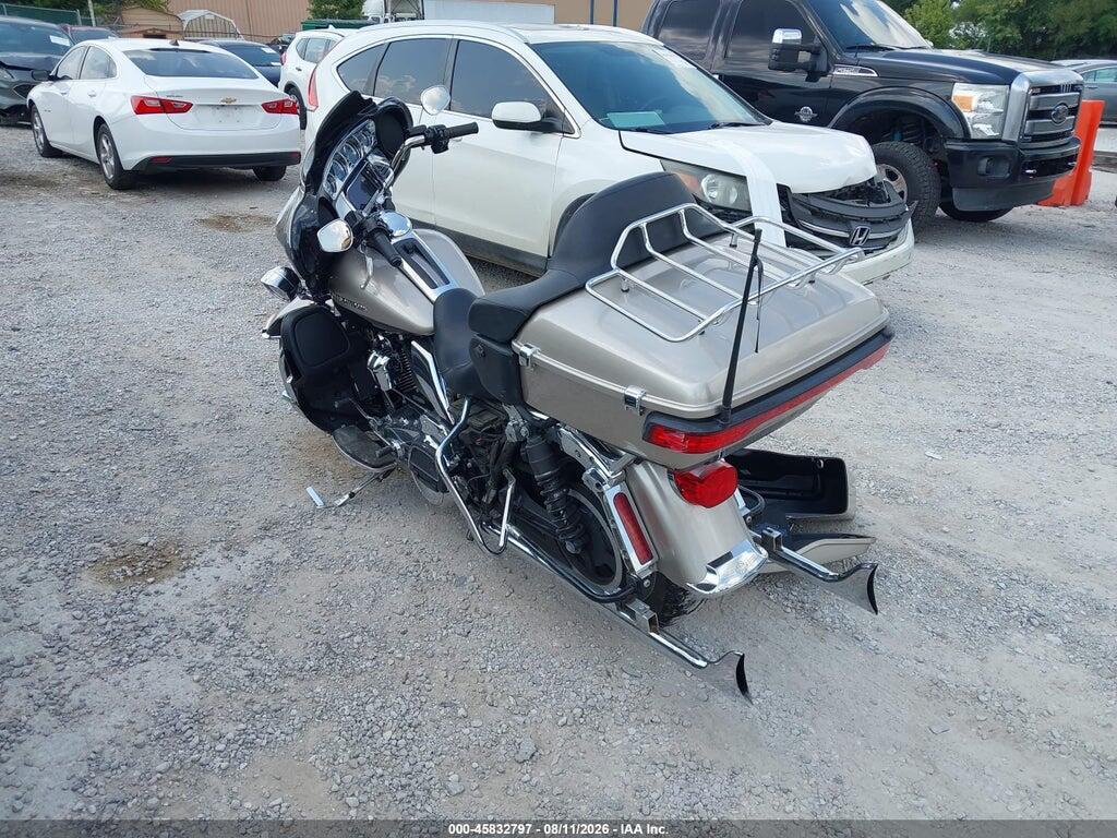 1HD1KED36JB656014 2018 HARLEY-DAVIDSON FLHTK photo no. 3