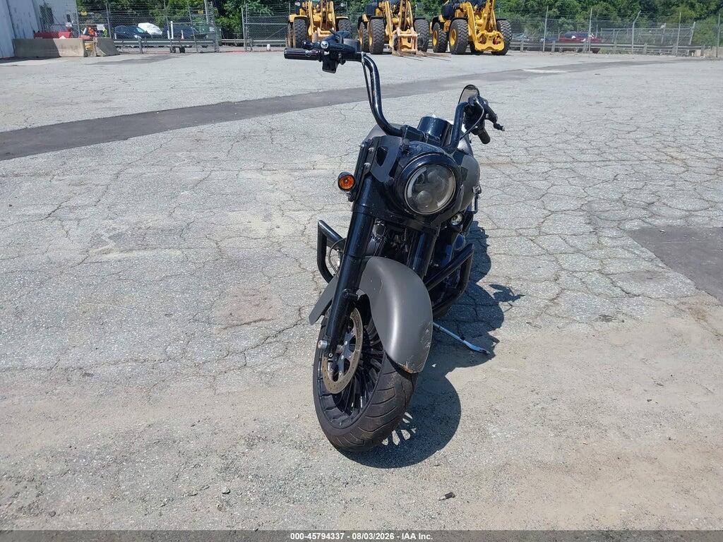 1HD1KVC13JB649165 2018 HARLEY-DAVIDSON FLHRXS photo no. 5
