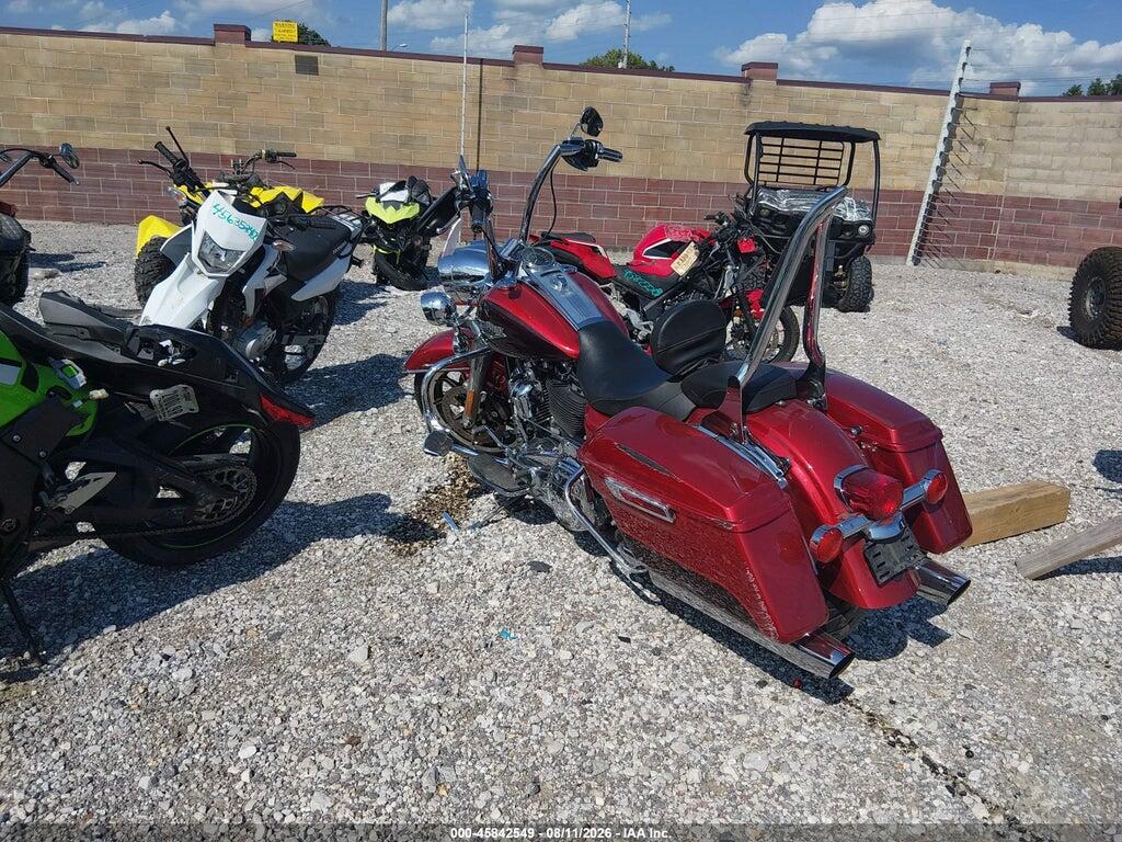 1HD1FBC16KB669947 2019 HARLEY-DAVIDSON FLHR photo no. 3