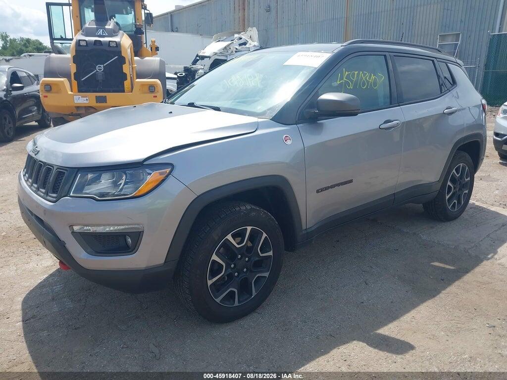 3C4NJDDB5KT671742 2019 JEEP COMPASS photo no. 2