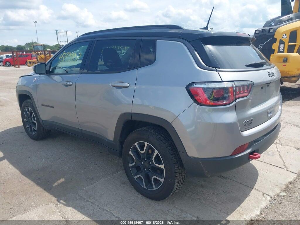 3C4NJDDB5KT671742 2019 JEEP COMPASS photo no. 3