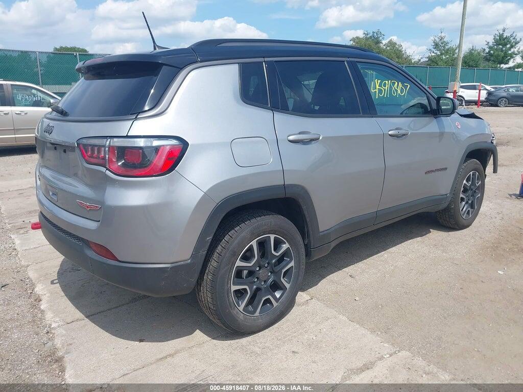 3C4NJDDB5KT671742 2019 JEEP COMPASS photo no. 4