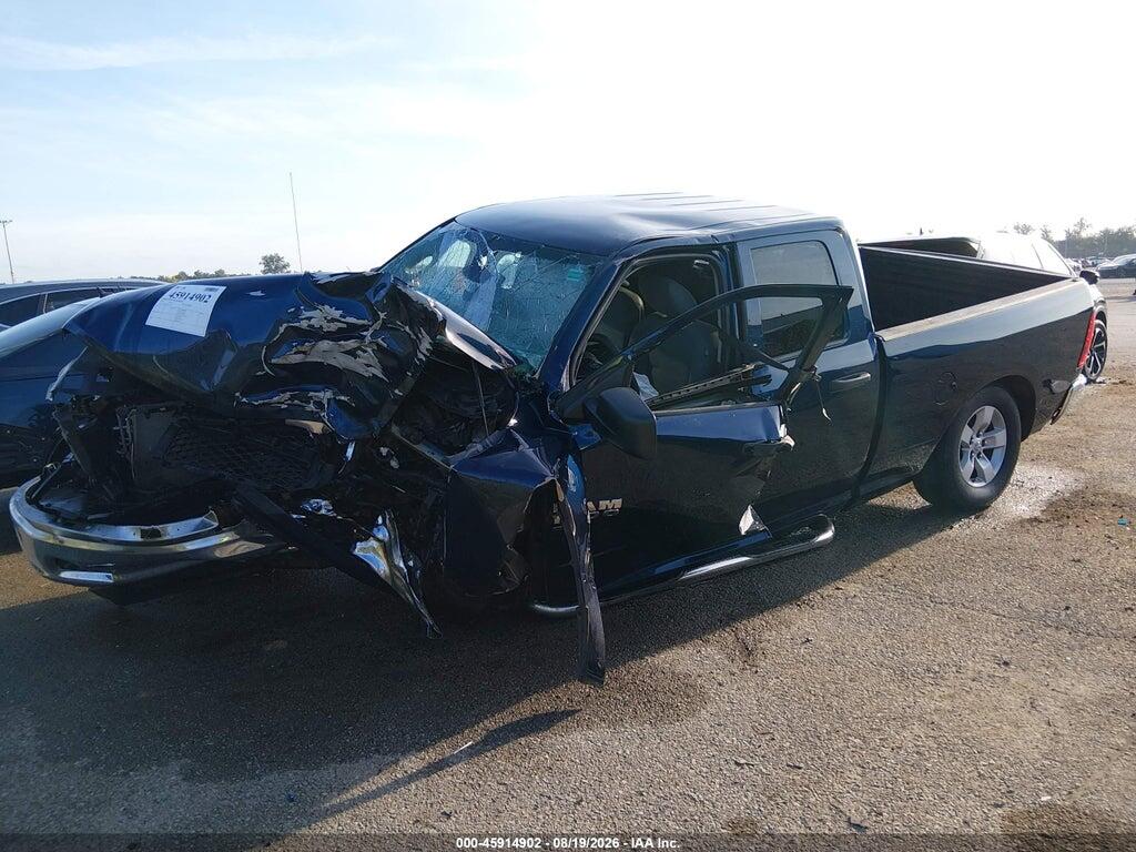 1C6RR6FG6KS733267 2019 RAM 1500 CLASSIC photo no. 2