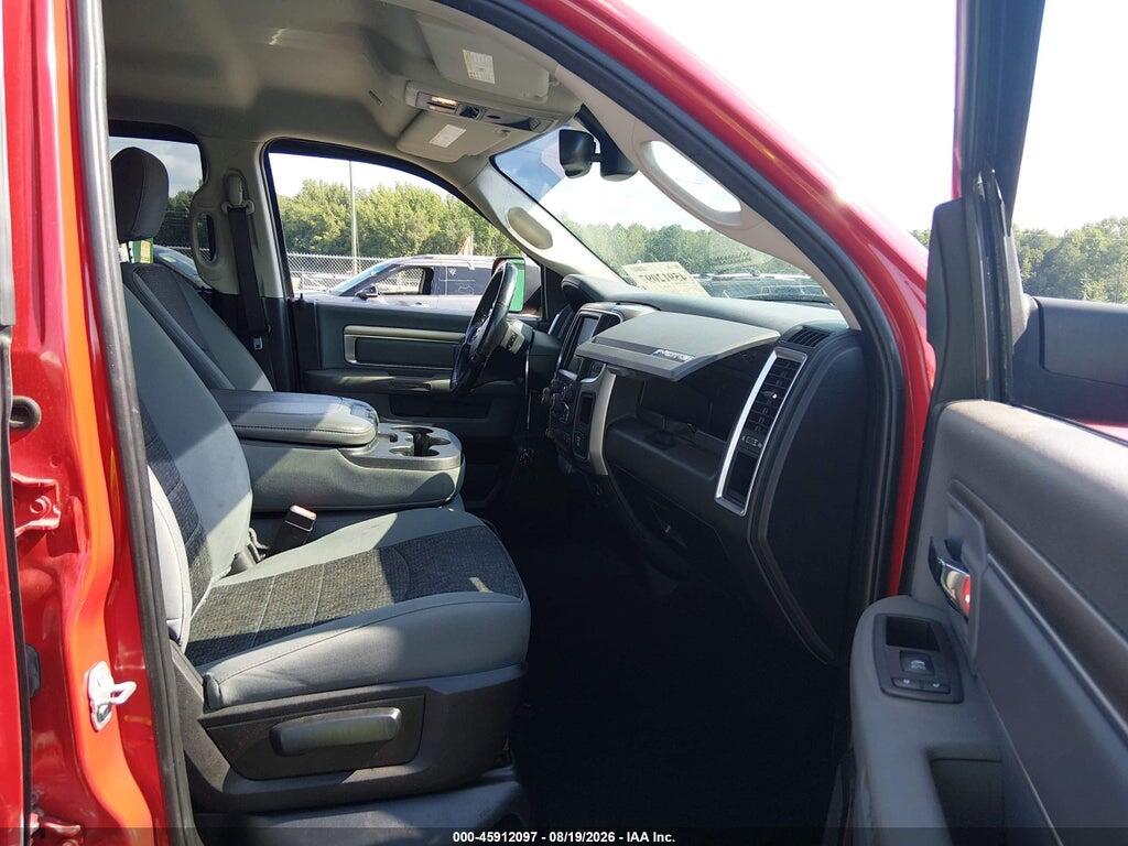 1C6RR7TT9KS540974 2019 RAM 1500 CLASSIC photo no. 5