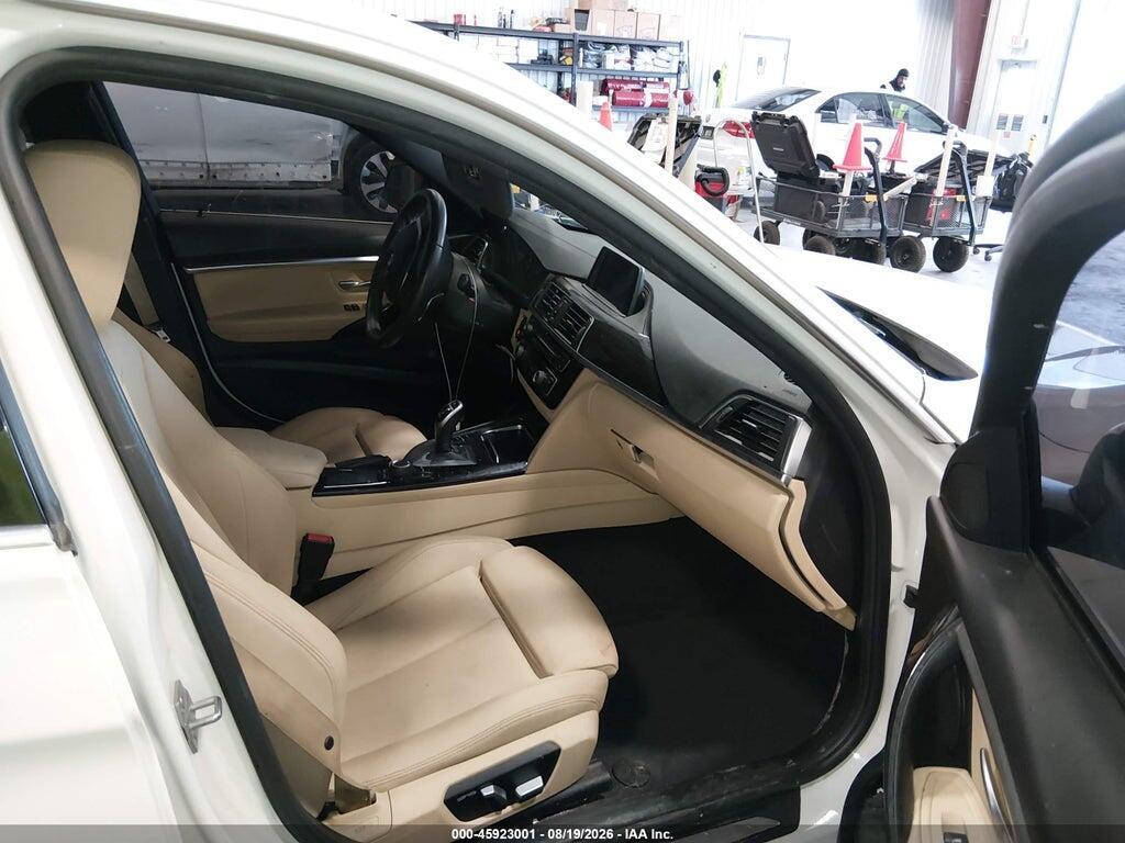 WBA8D9G54JNU70028 2018 BMW 330I photo no. 5