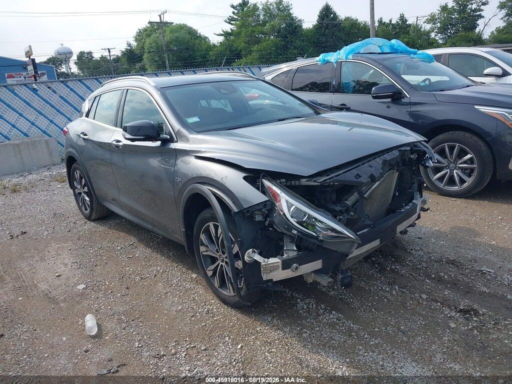 SJKCH5CR7JA054210 2018 INFINITI QX30 photo no. 1