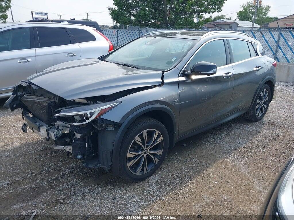 SJKCH5CR7JA054210 2018 INFINITI QX30 photo no. 2