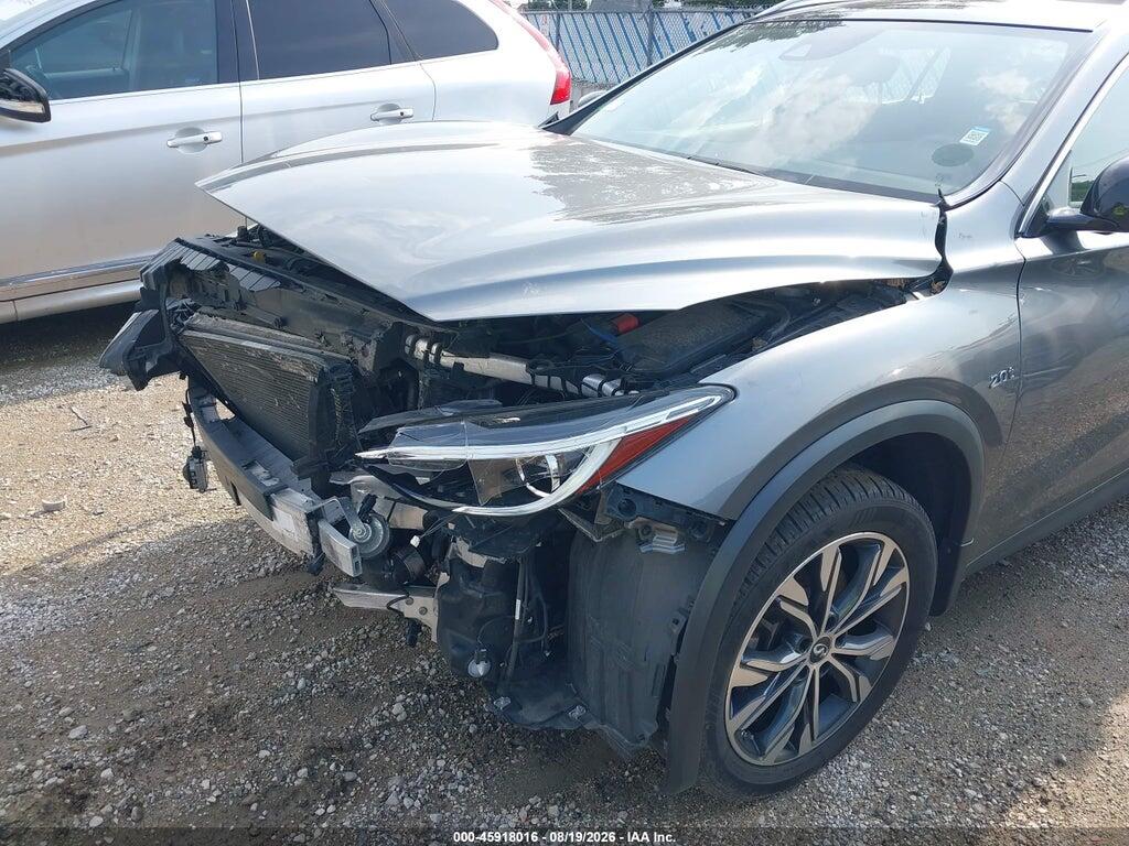 SJKCH5CR7JA054210 2018 INFINITI QX30 photo no. 6