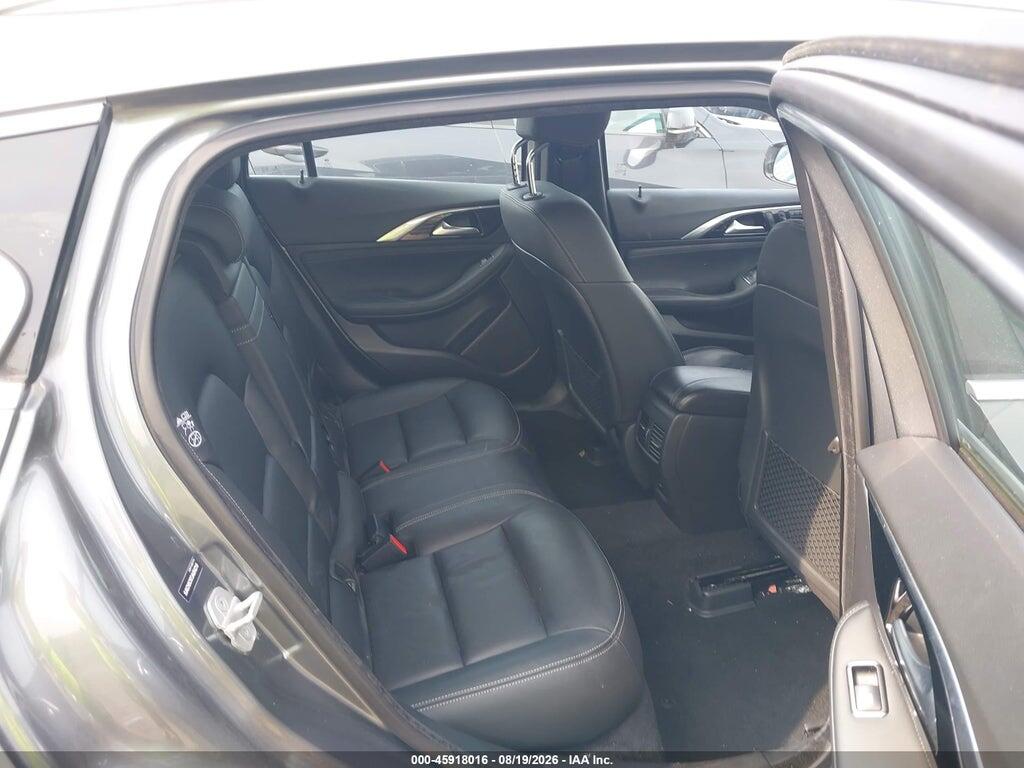 SJKCH5CR7JA054210 2018 INFINITI QX30 photo no. 8