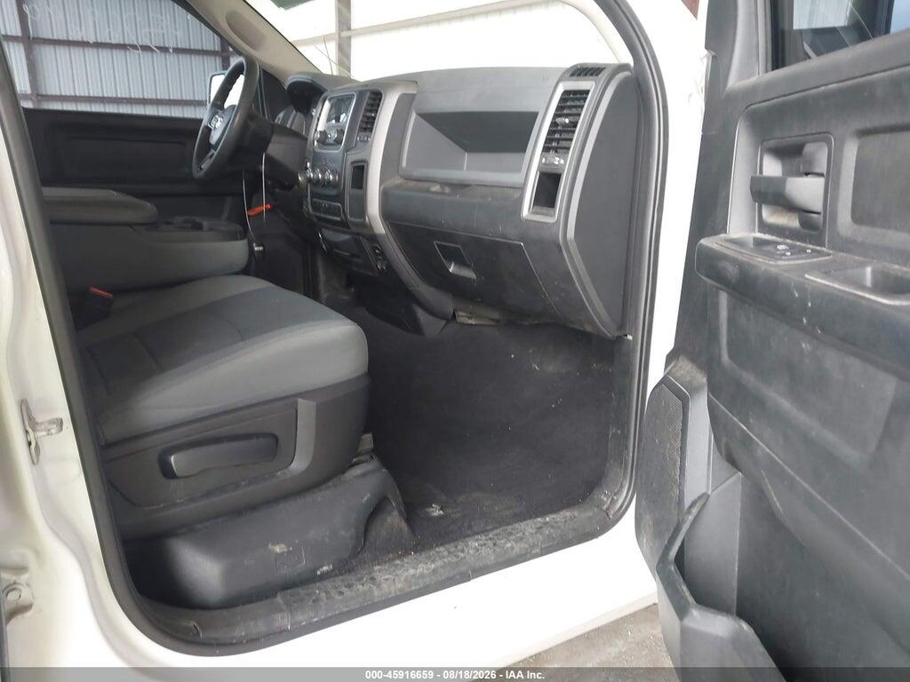 1C6RR7FT7JS135125 2018 RAM 1500 photo no. 5