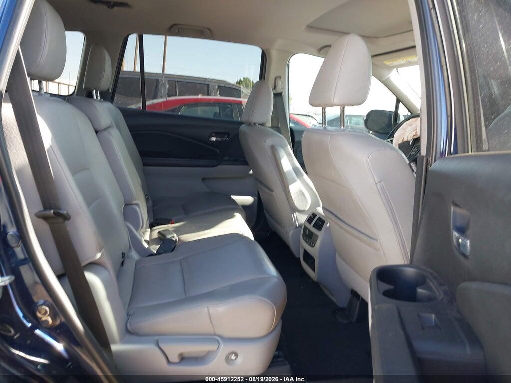 5FNYF6H53JB070289 2018 HONDA PILOT photo no. 8
