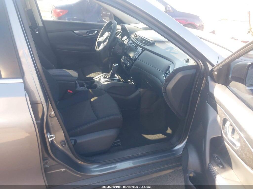 KNMAT2MT6JP579368 2018 NISSAN ROGUE photo no. 5