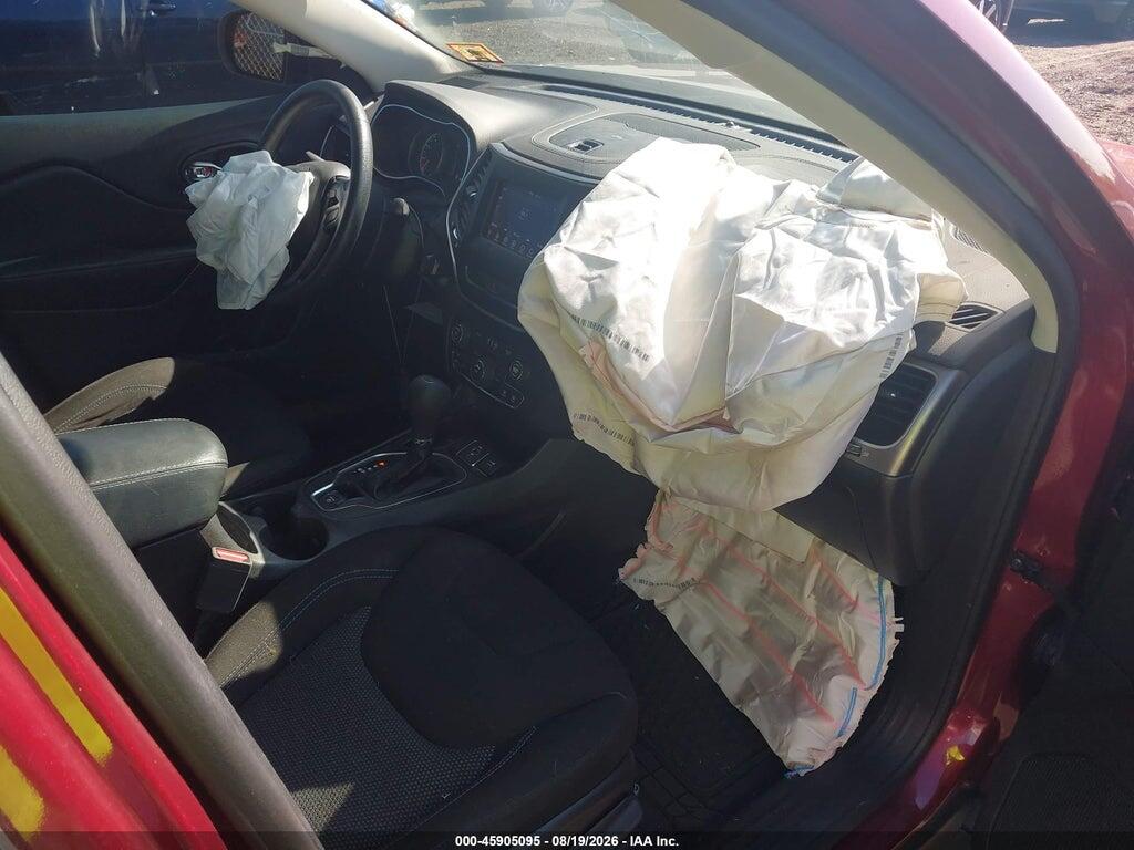 1C4PJLCB8KD487759 2019 JEEP CHEROKEE photo no. 5