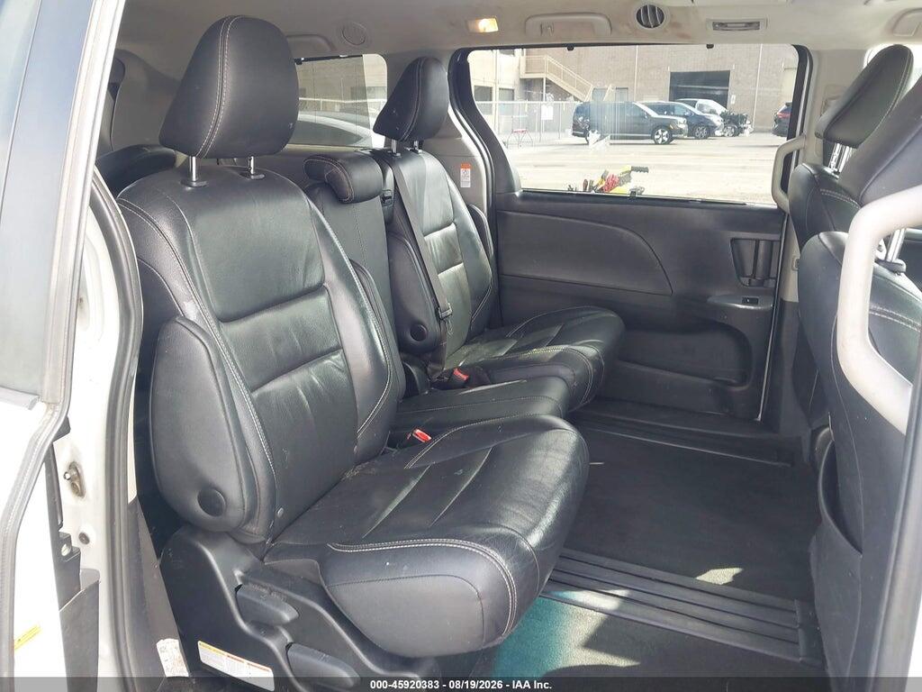 5TDXZ3DC2HS880668 2017 TOYOTA SIENNA photo no. 8
