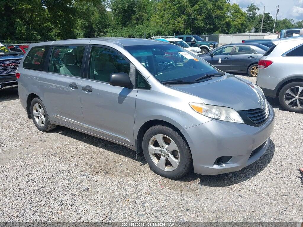 5TDZZ3DC7HS871294 2017 TOYOTA SIENNA photo no. 1