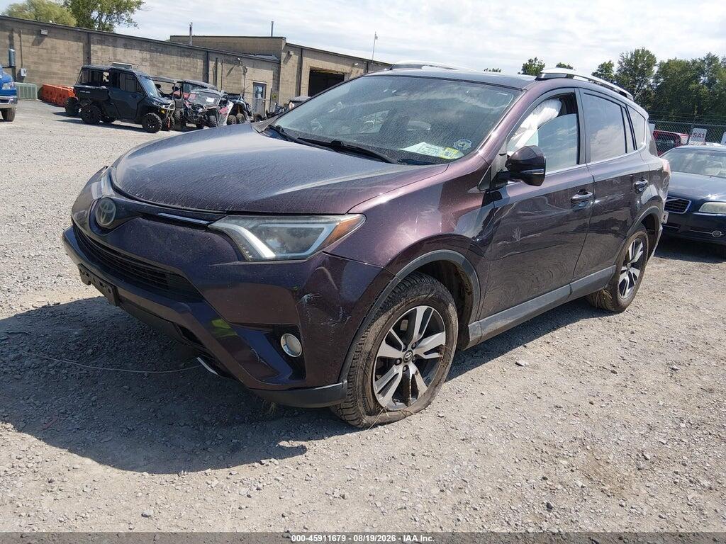 2T3RFREV4JW776028 2018 TOYOTA RAV4 photo no. 2