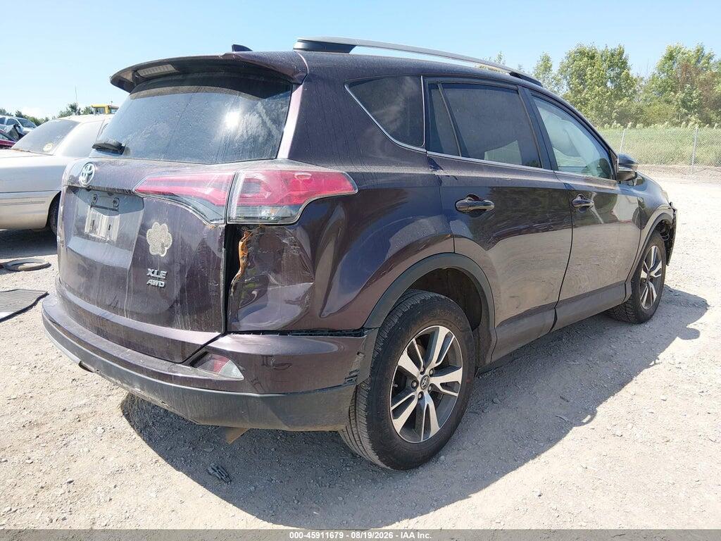 2T3RFREV4JW776028 2018 TOYOTA RAV4 photo no. 4