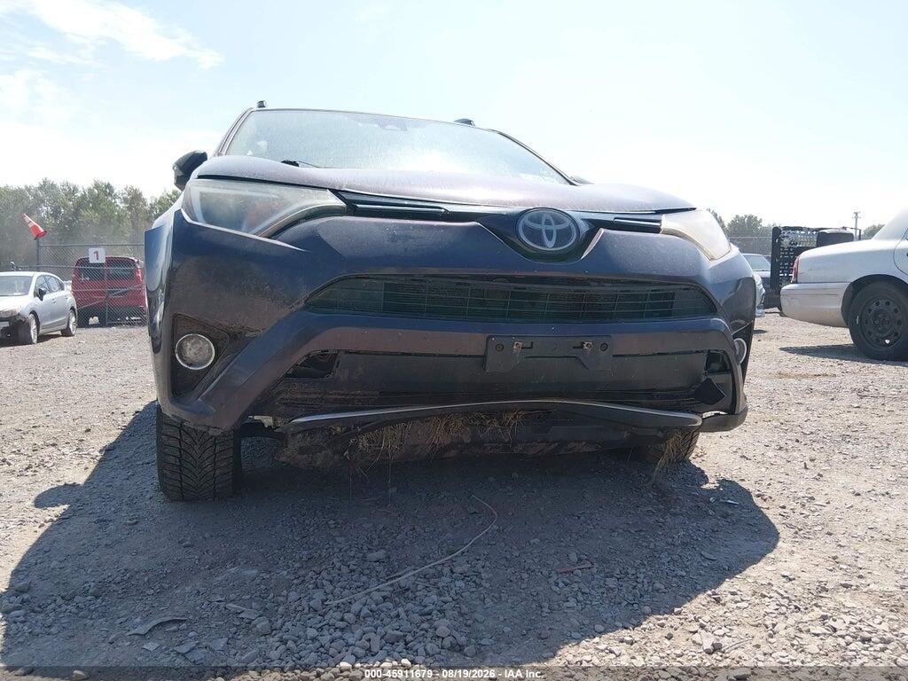 2T3RFREV4JW776028 2018 TOYOTA RAV4 photo no. 6