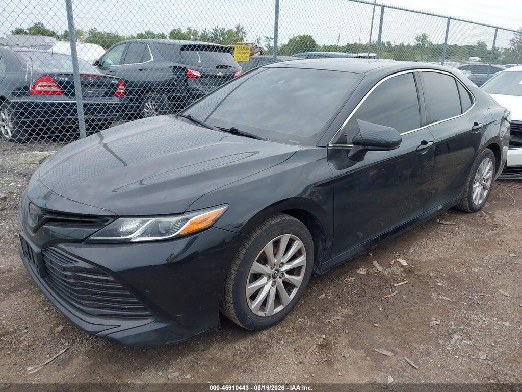 JTNB11HK1J3010081 2018 TOYOTA CAMRY photo no. 2