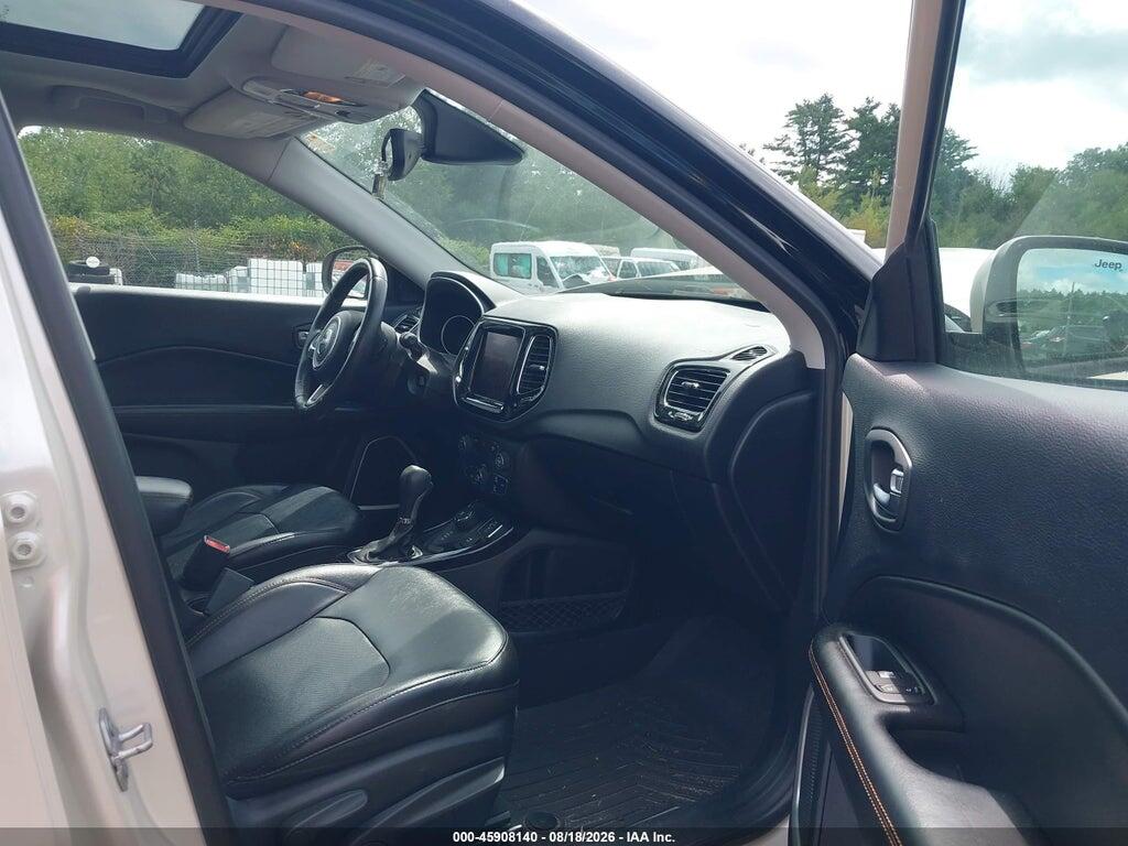 3C4NJDCB6JT306891 2018 JEEP COMPASS photo no. 5