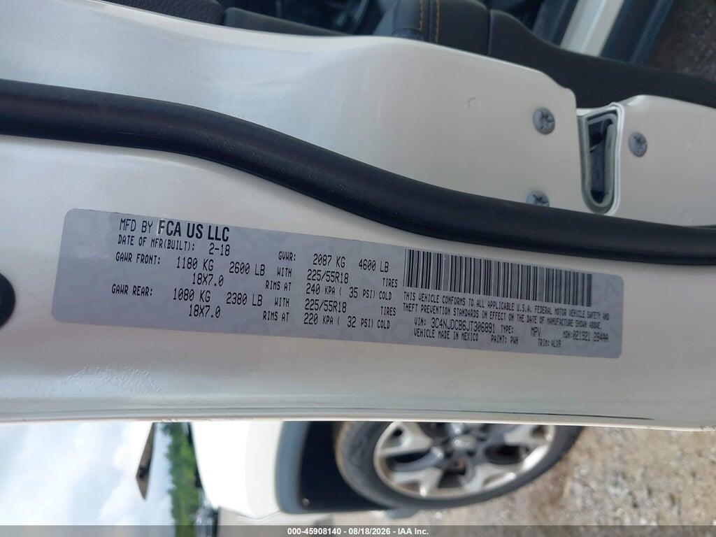 3C4NJDCB6JT306891 2018 JEEP COMPASS photo no. 9