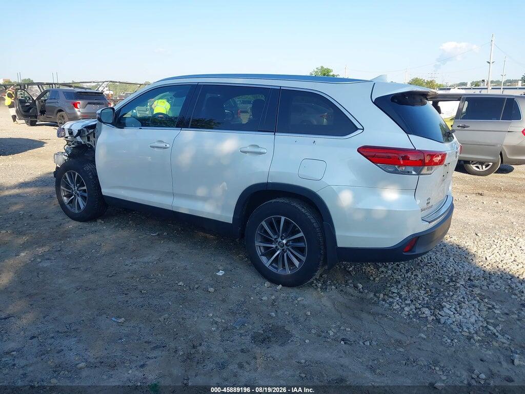 5TDJZRFH0KS597050 2019 TOYOTA HIGHLANDER photo no. 3