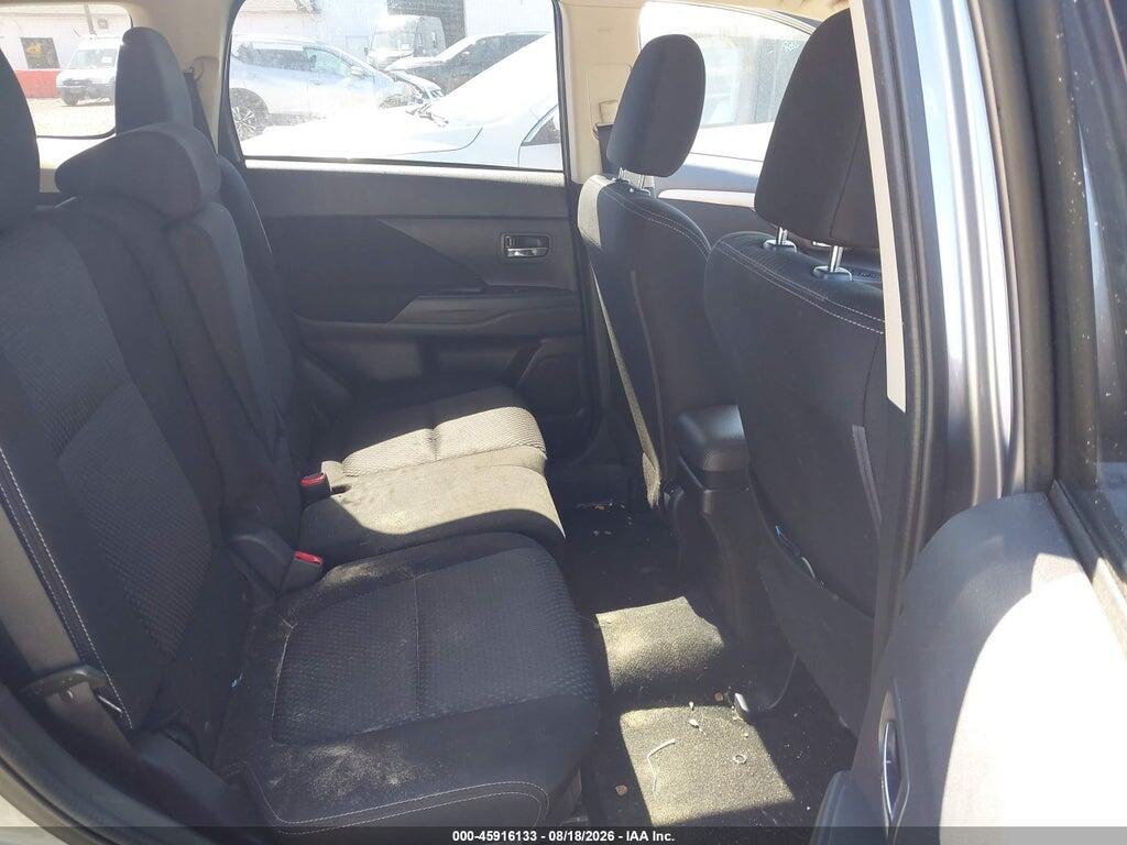 JA4AZ2A35HZ035827 2017 MITSUBISHI OUTLANDER photo no. 8