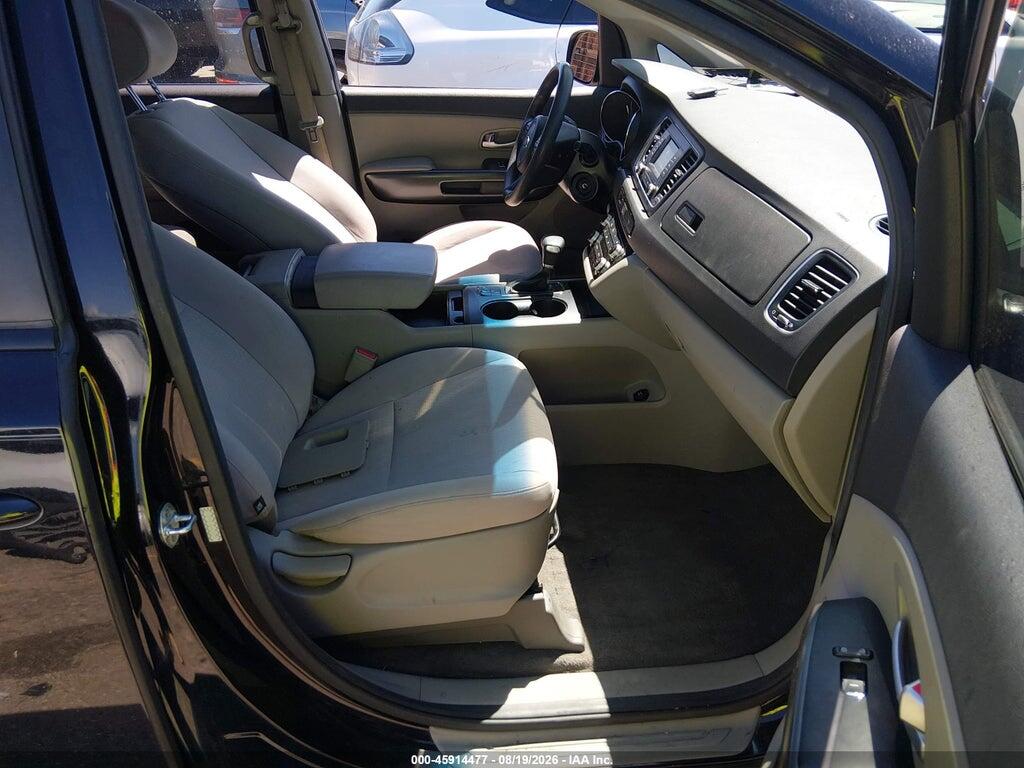 KNDMA5C10H6258995 2017 KIA SEDONA photo no. 5