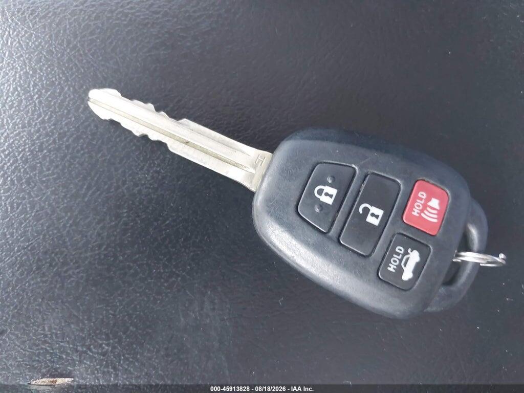 4T1BF1FK7HU726752 2017 TOYOTA CAMRY photo no. 11