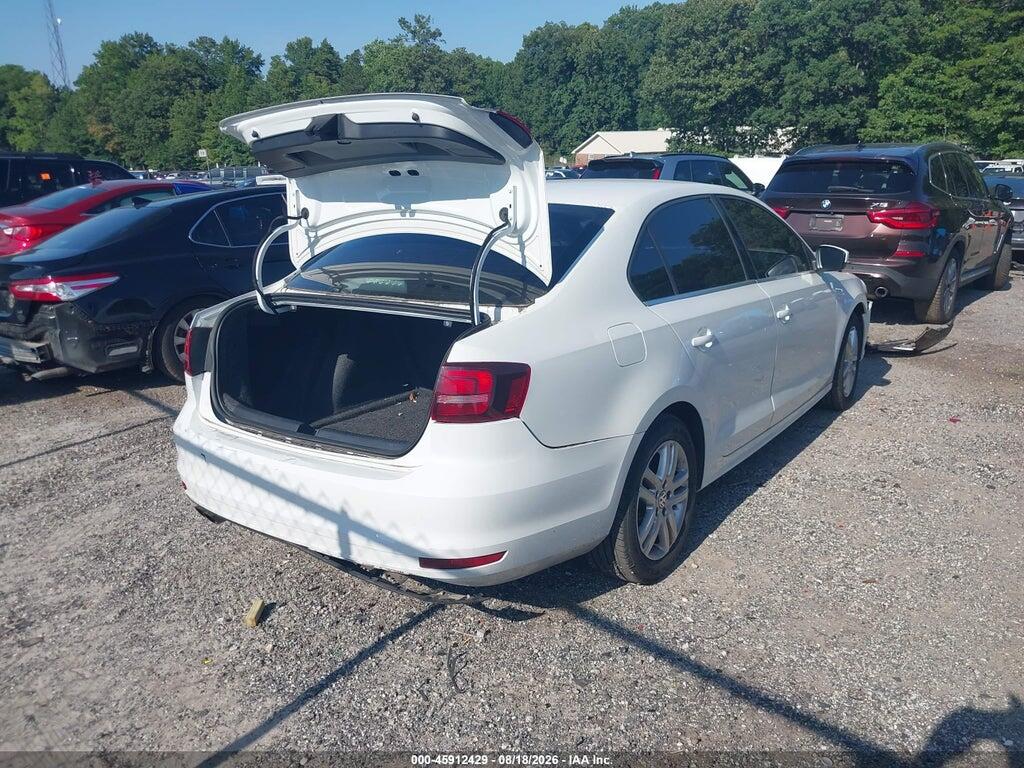 3VW2B7AJ2HM217686 2017 VOLKSWAGEN JETTA photo no. 4