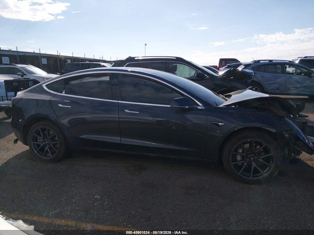 5YJ3E1EB0JF074987 2018 TESLA MODEL 3 photo no. 11