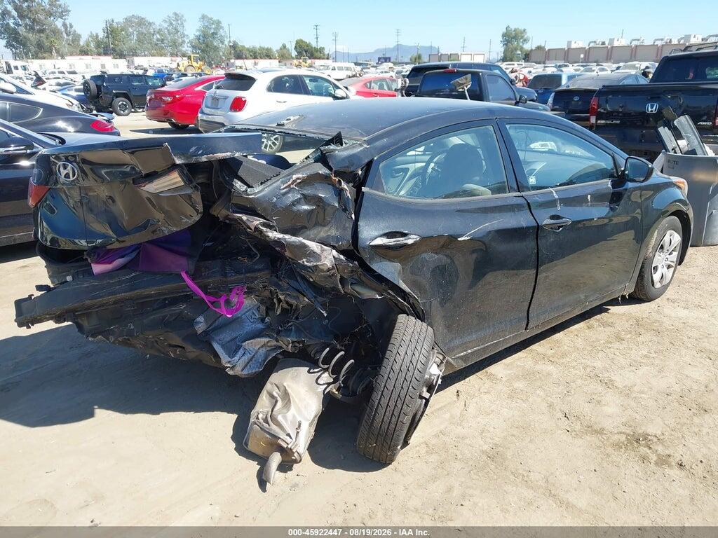 5NPDH4AEXGH758372 2016 HYUNDAI ELANTRA photo no. 4