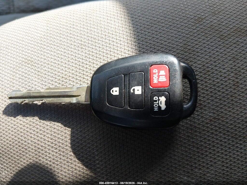 5YFBURHE3GP500462 2016 TOYOTA COROLLA photo no. 11