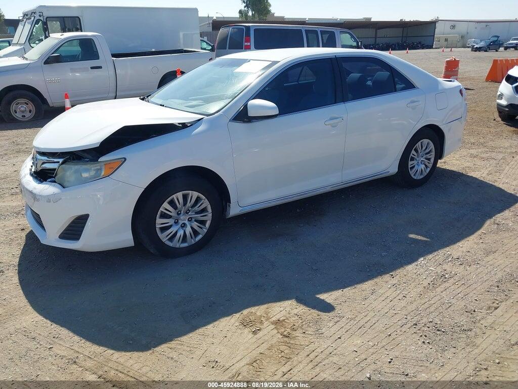 4T4BF1FK4ER404006 2014 TOYOTA CAMRY photo no. 2