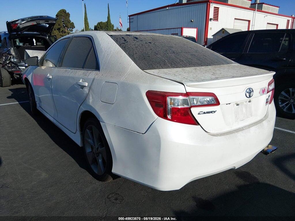 4T1BF1FK3EU410535 2014 TOYOTA CAMRY photo no. 3