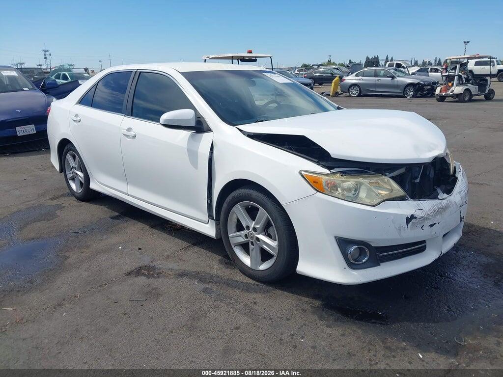 4T1BF1FK3EU350028 2014 TOYOTA CAMRY photo no. 1
