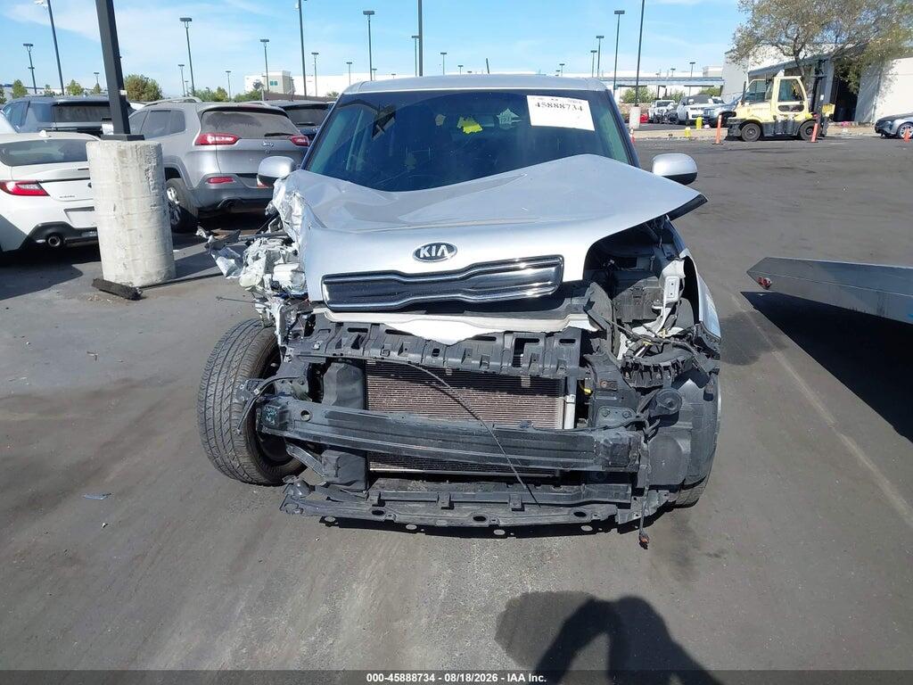 KNDJP3A59K7692958 2019 KIA SOUL photo no. 12