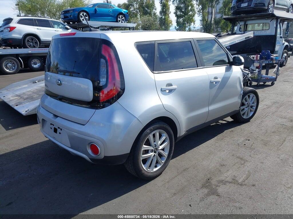 KNDJP3A59K7692958 2019 KIA SOUL photo no. 4