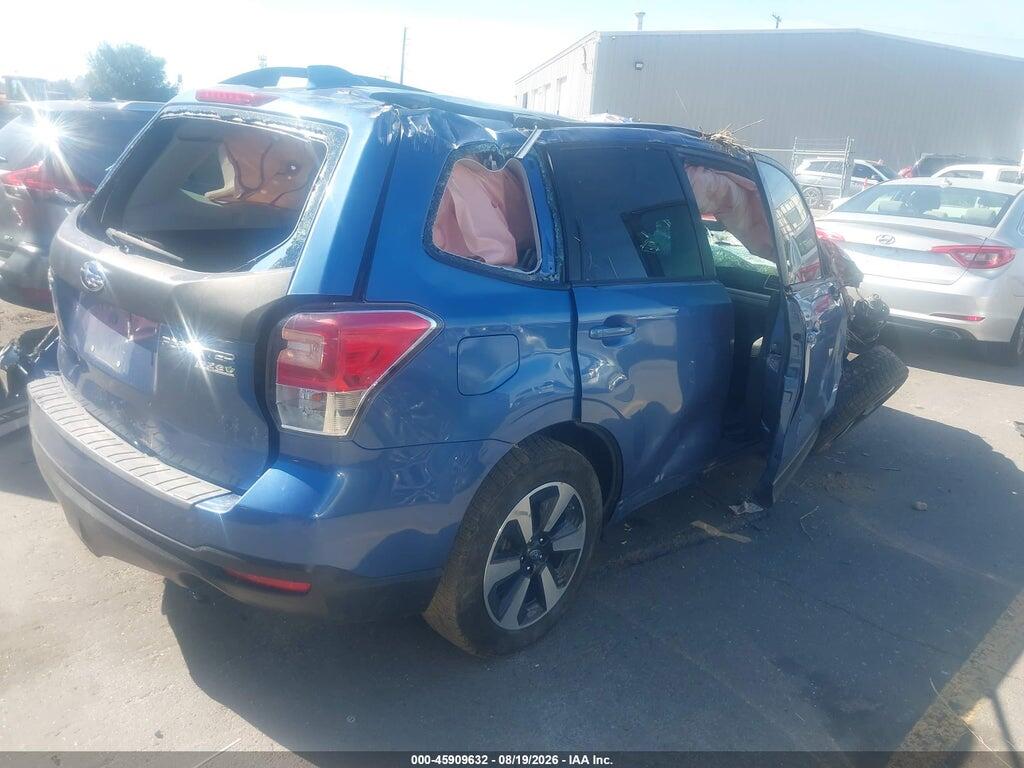 JF2SJABC2HH457748 2017 SUBARU FORESTER photo no. 2